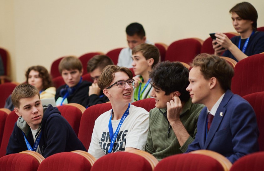 Иллюстрация к новости: В Санкт-Петербурге завершилась Школа по практическому программированию и анализу данных