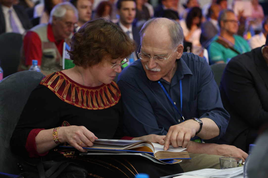 Irina Arzhantseva and Heirich Härke at the International Congress in St. Petersburg