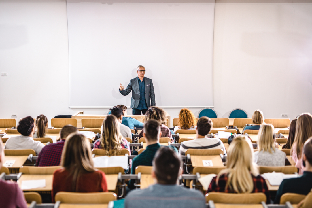 Иллюстрация к новости: Фонд Потанина профинансирует проекты преподавателей НИУ ВШЭ
